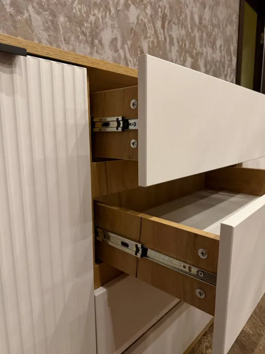 Марвэл Комод 2 двери 4 ящика ш.1600, Белый/Браш белый