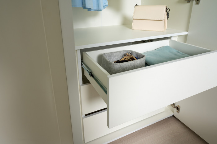 Остин 13.336.02 Шкаф для одежды(две двери), цвет белый шагрень/дуб крафт золотой, ШхГхВ 80х54,6х229,8 см.