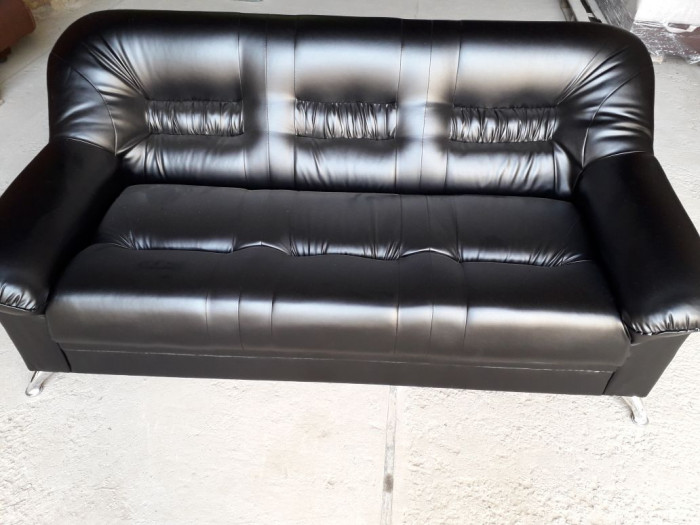 Диван Карелия 3- х местный, черный